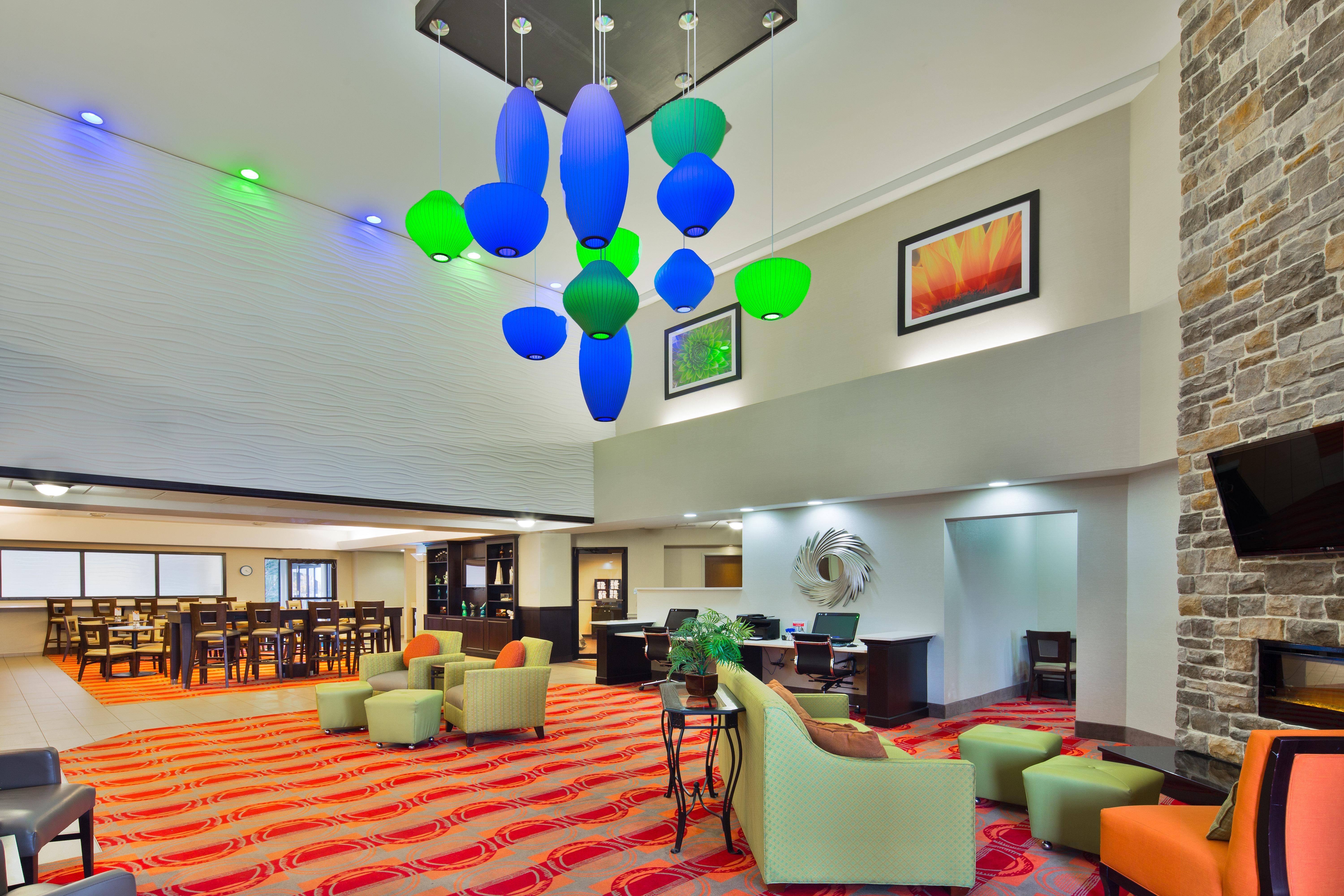 Holiday Inn Express Harrisburg I-81 - Hershey By Ihg Manadahill Eksteriør billede
