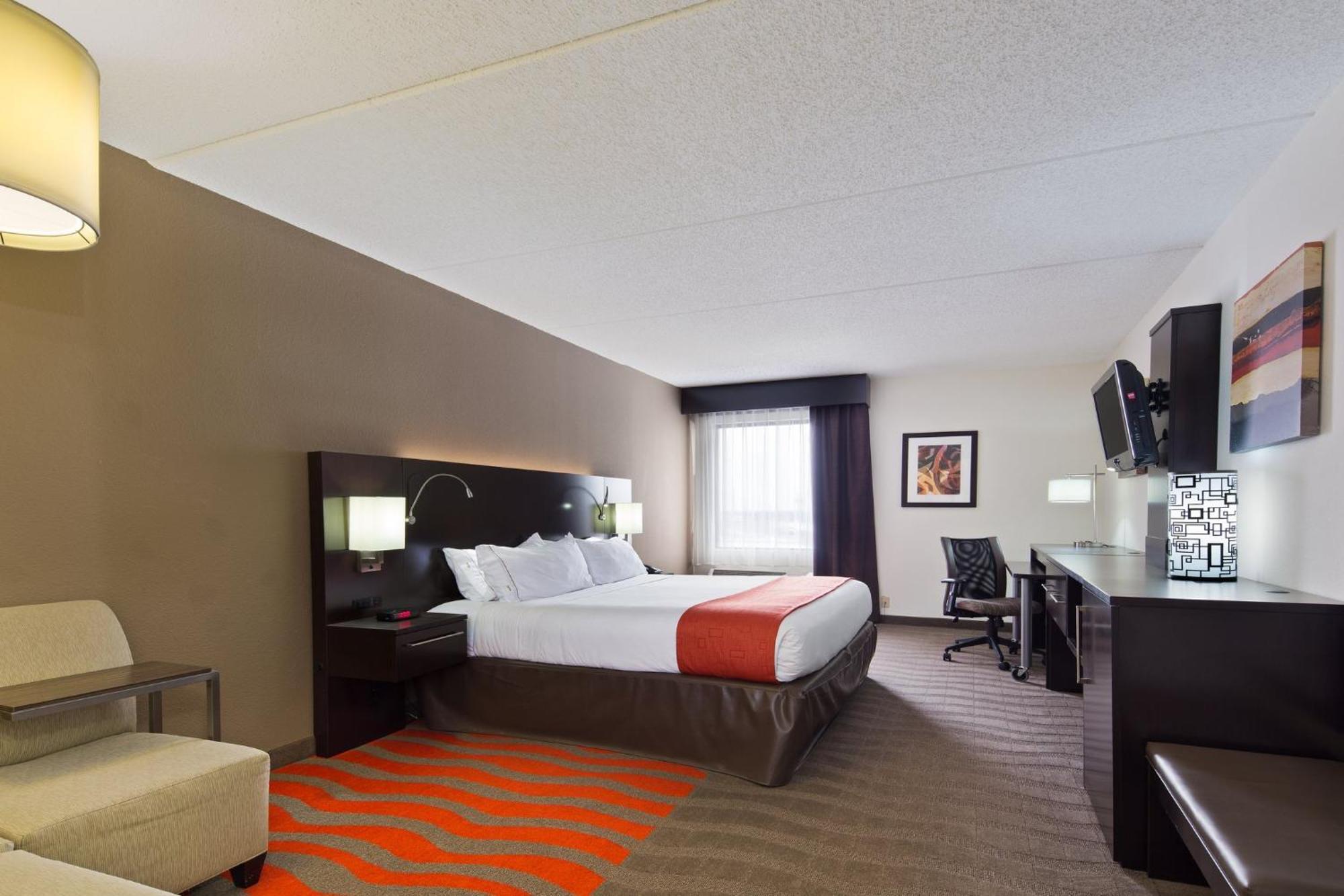Holiday Inn Express Harrisburg I-81 - Hershey By Ihg Manadahill Eksteriør billede