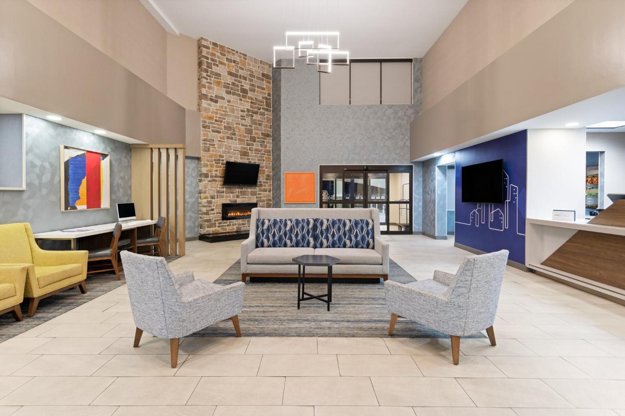 Holiday Inn Express Harrisburg I-81 - Hershey By Ihg Manadahill Eksteriør billede
